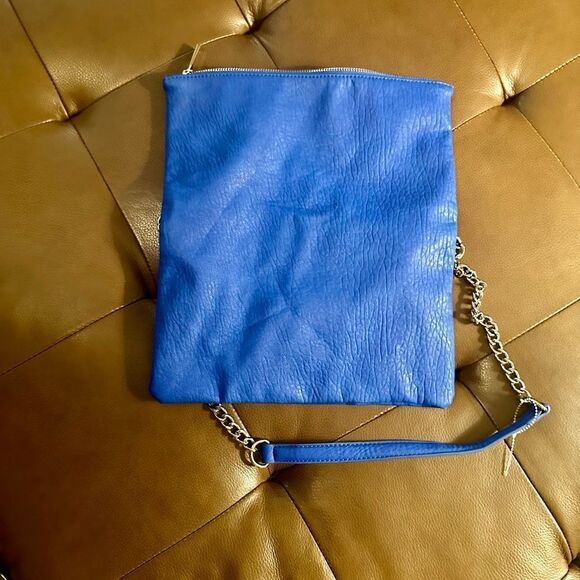 EXPRESS BLUE CHAIN PURSE SHOULDER BAG - Picture 6 of 6